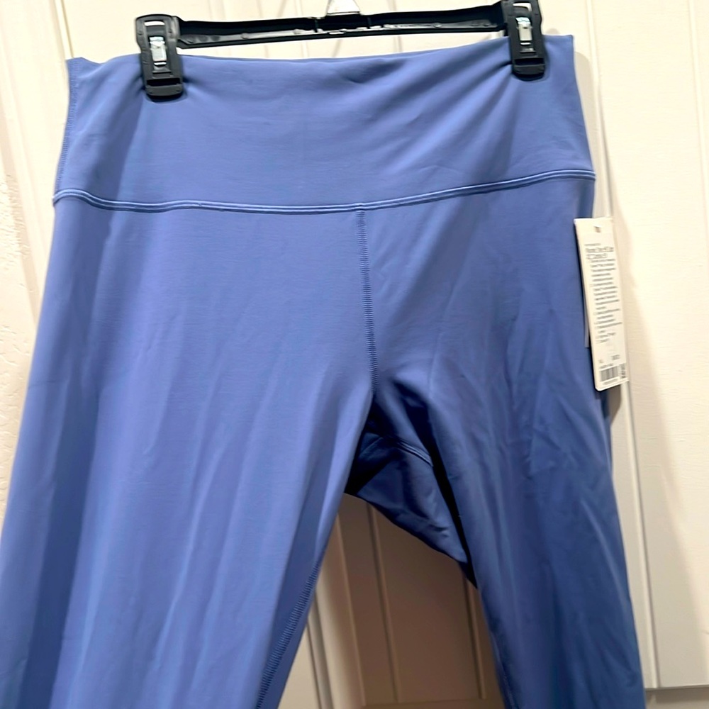 BNWT Lululemon blue leggings